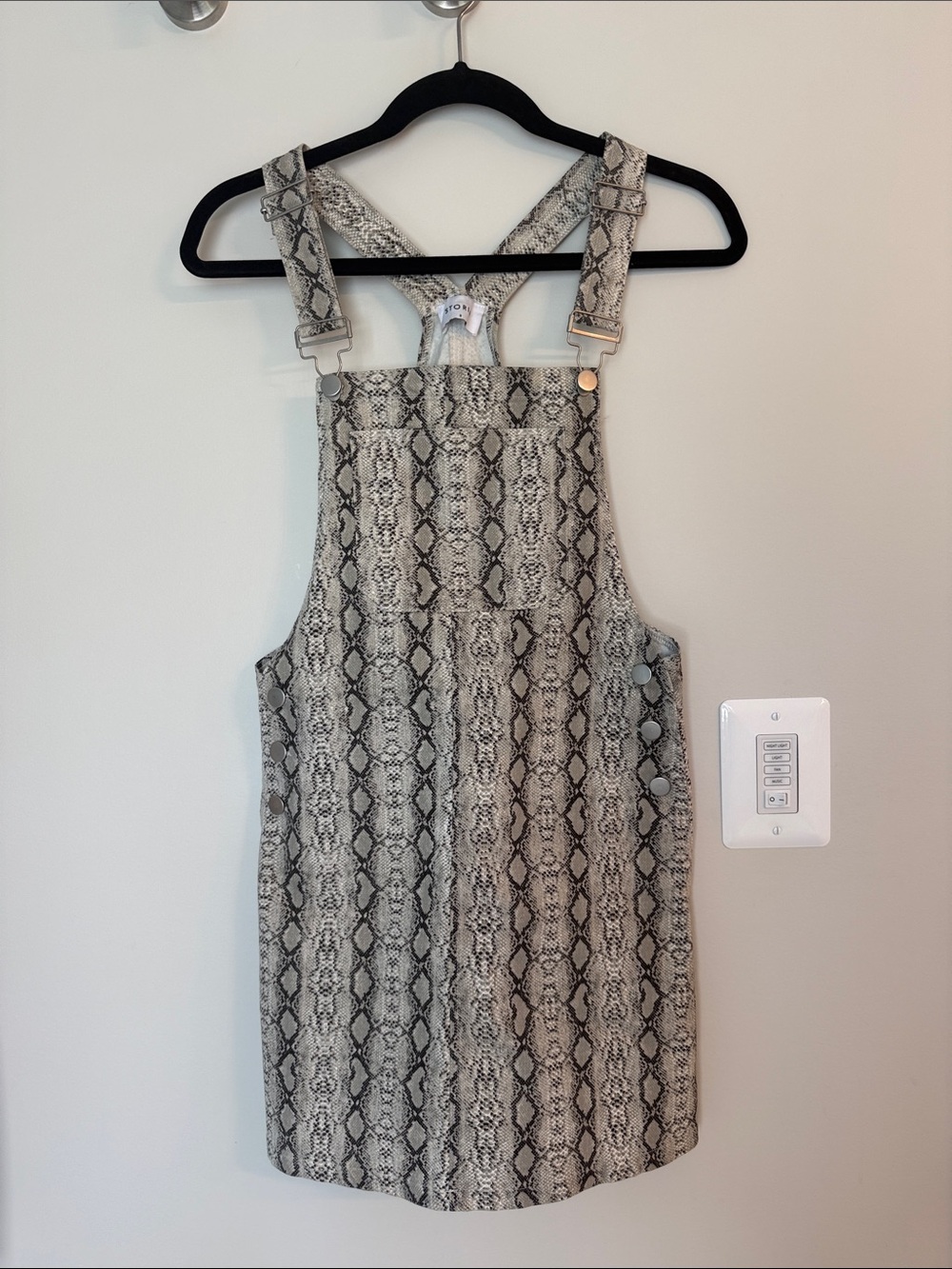 Storia Gray and Black Sheath Mini Dress Sleeveless Square Neck